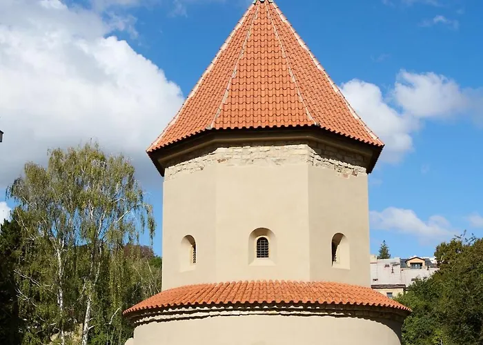 Kajetanka - With Free Weekend Parking Prag