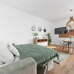 Apartman Kajetanka - With Free Weekend Parking Prága